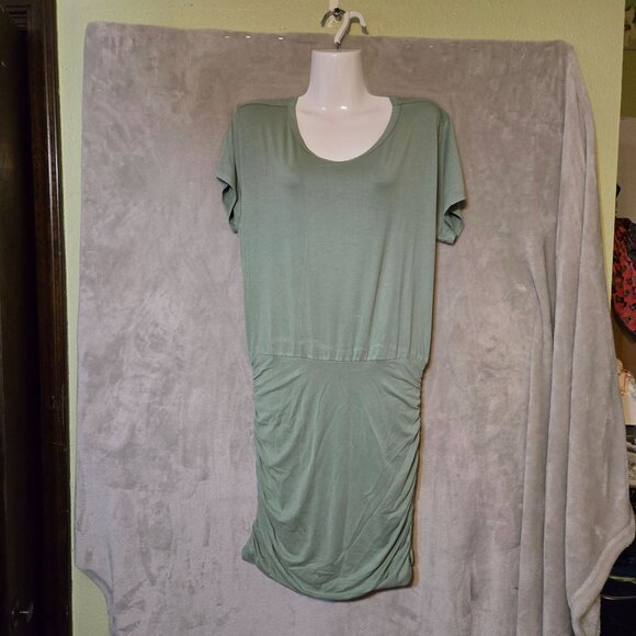 L Space Olive Green Comfort Style Elegance Ruched waist Modern Balboa Dress Sz M - Picture 6 of 7